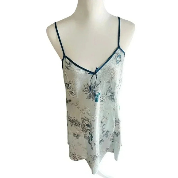 morgan Taylor nightgown blue floral size medium - Picture 3 of 6